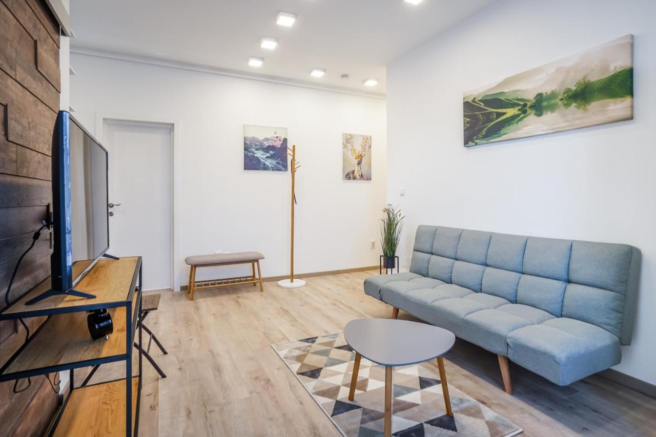 Bright Apartments Moments Away From Herastrau Park, Mall And Metro Букурещ Екстериор снимка